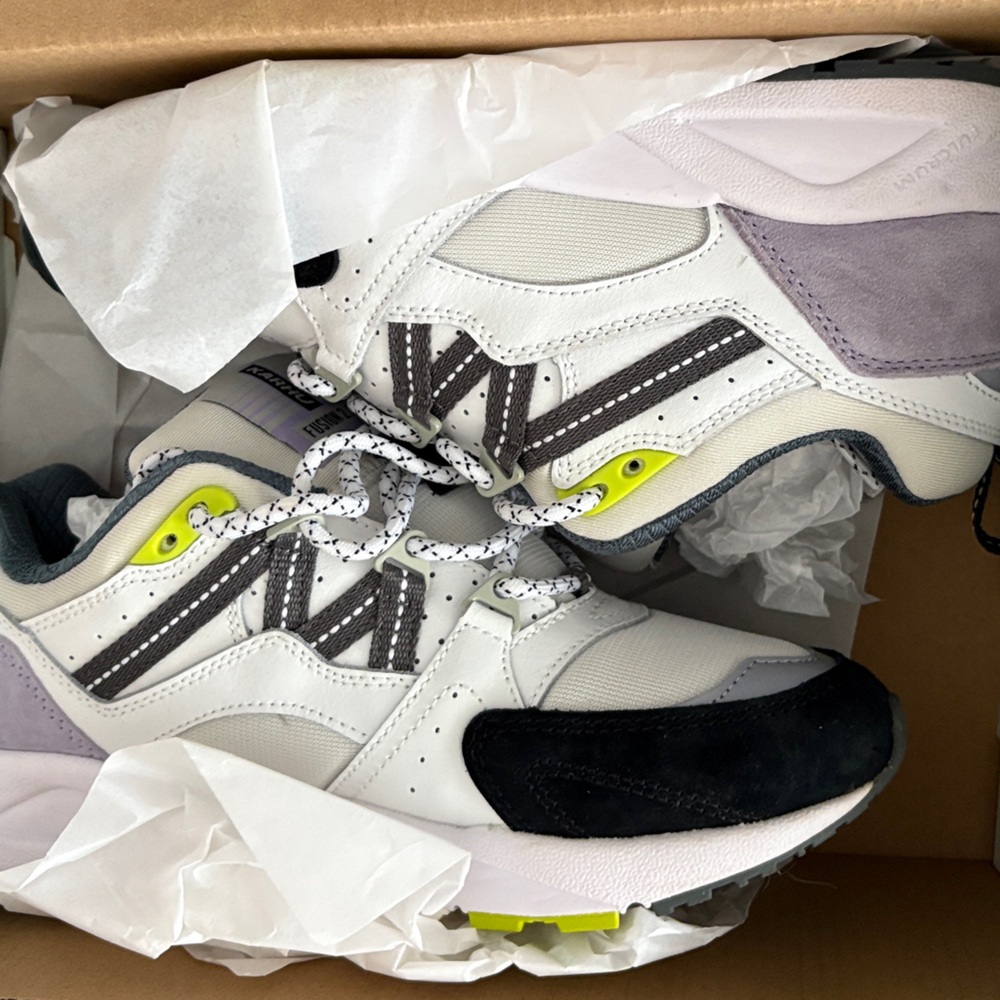 (Almost-New) Karhu Unisex Sneakers in White, Lavender, and Lime (Madewell)